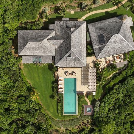 Canouan Estate Resort & Villas Charlestown Exterior photo