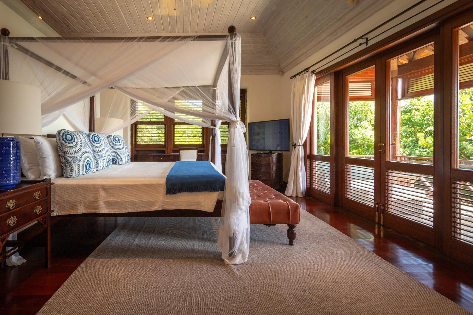 Canouan Estate Resort & Villas Charlestown Exterior photo