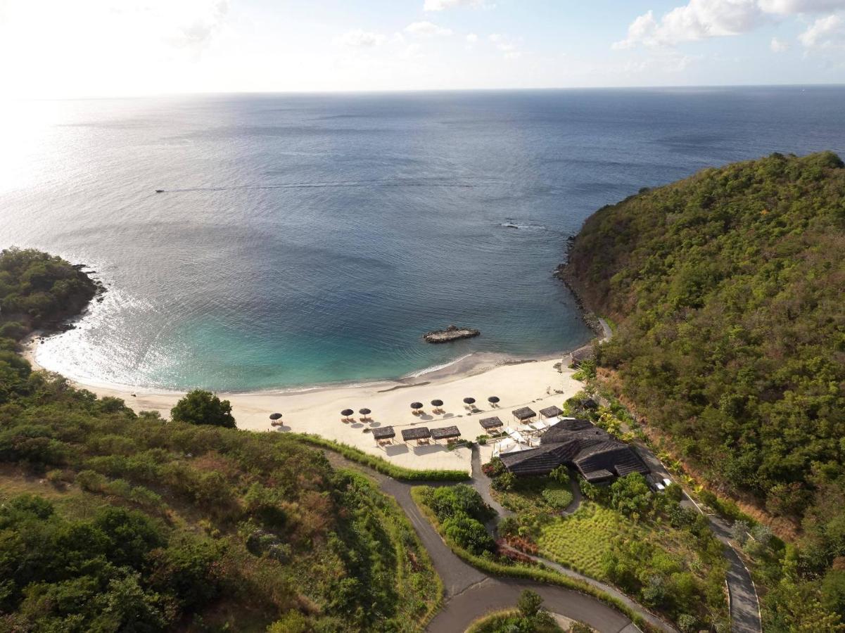 Canouan Estate Resort & Villas Charlestown Exterior photo