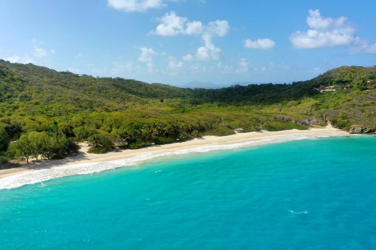 Canouan Estate Resort & Villas Charlestown Exterior photo